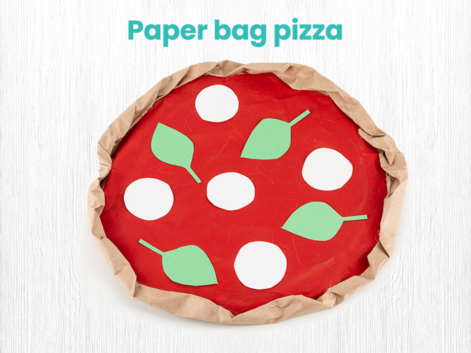 Paper bag pizza - Pretend play